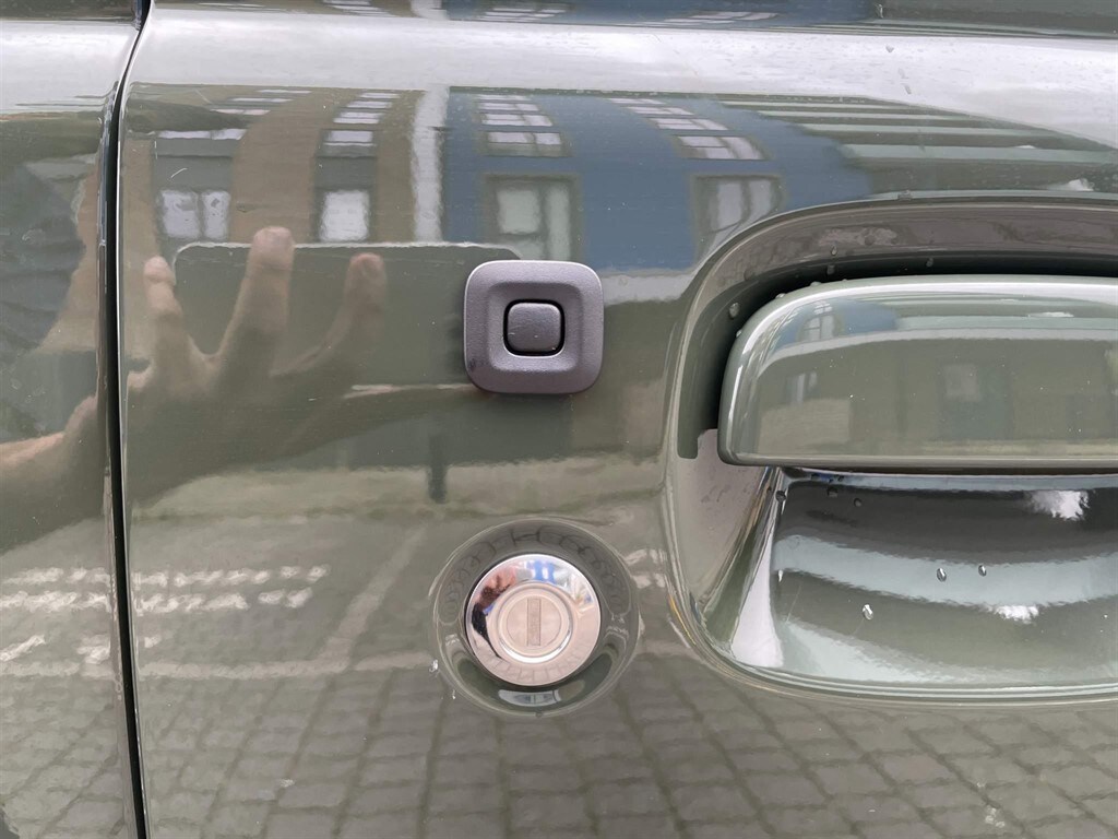 Vehicle 43