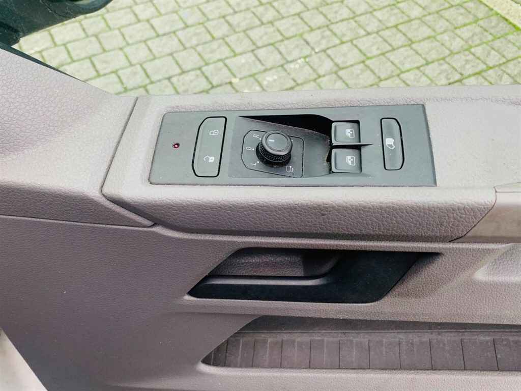 Used Volkswagen Transporter 2021 for sale - 77021998: Photo 14