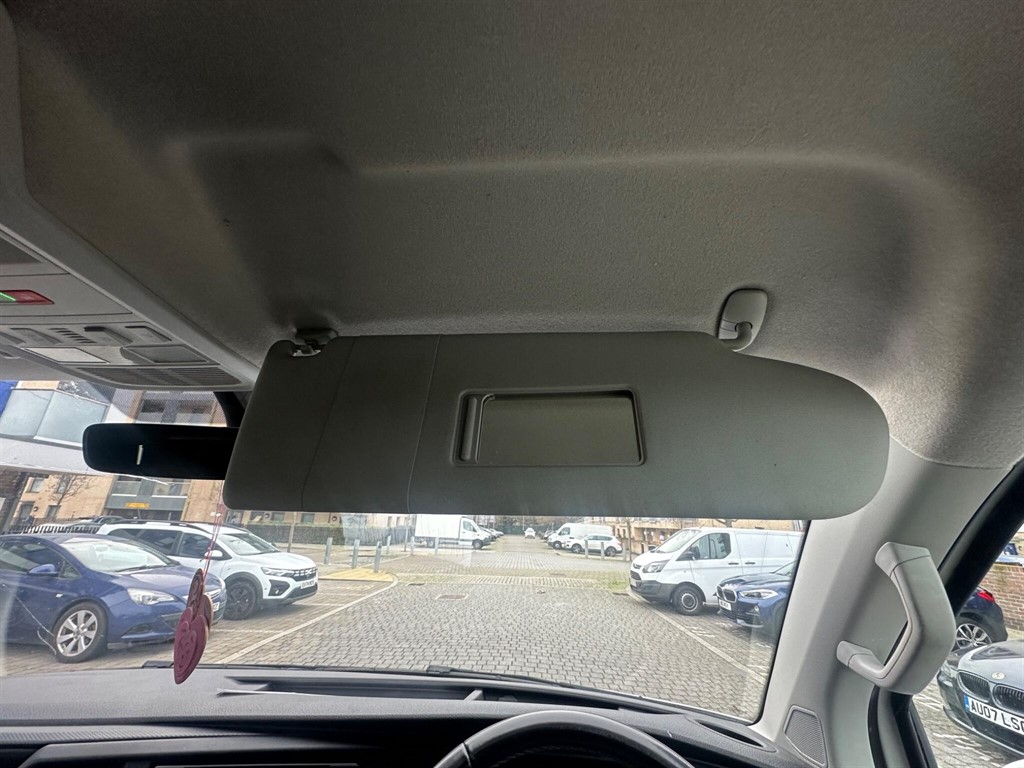 Used Volkswagen Transporter 2021 for sale - 77021998: Photo 31