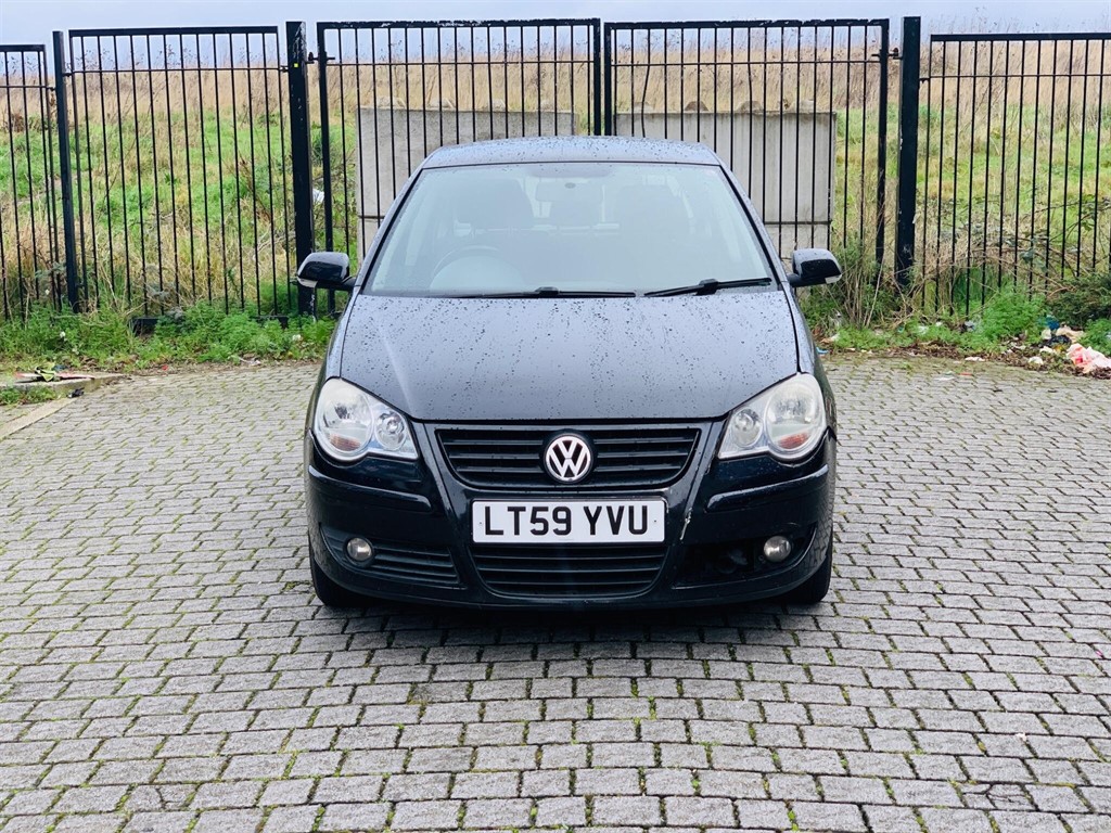 Used Volkswagen Polo 2009 for sale - 77903601: Photo 2