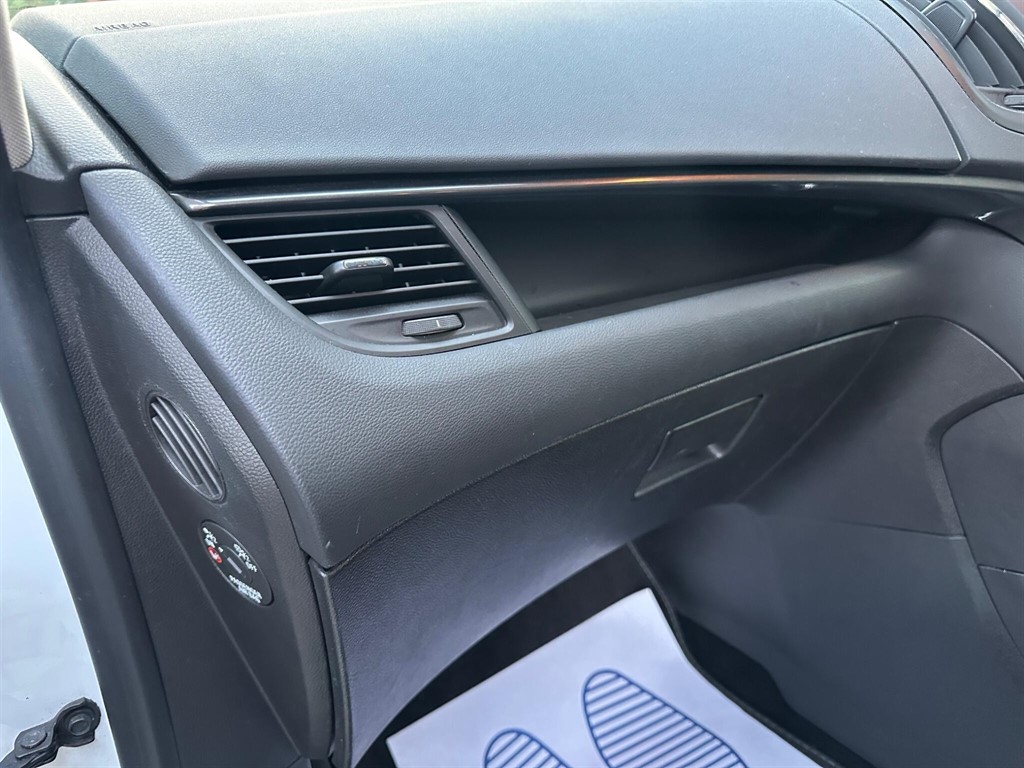 Used Vauxhall Zafira Tourer 2015 for sale - 76390305: Photo 18