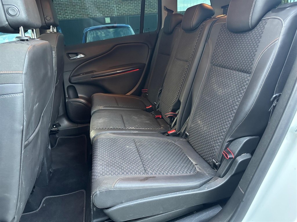 Used Vauxhall Zafira Tourer 2015 for sale - 76390305: Photo 22