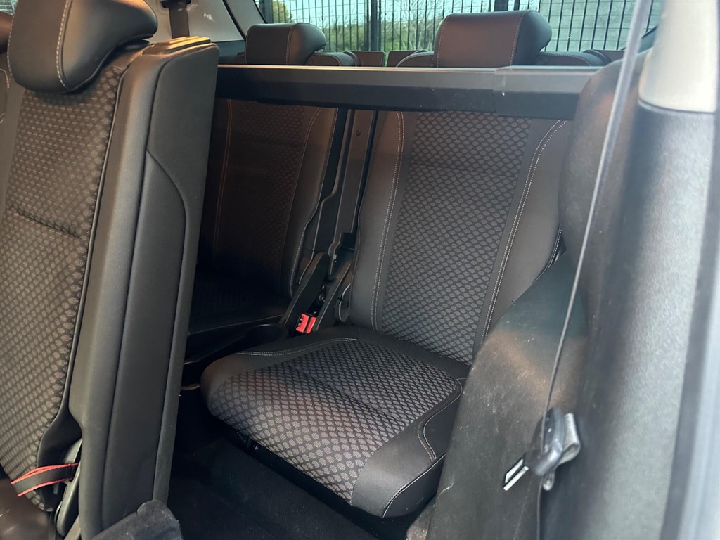 Used Vauxhall Zafira Tourer 2015 for sale - 76390305: Photo 24