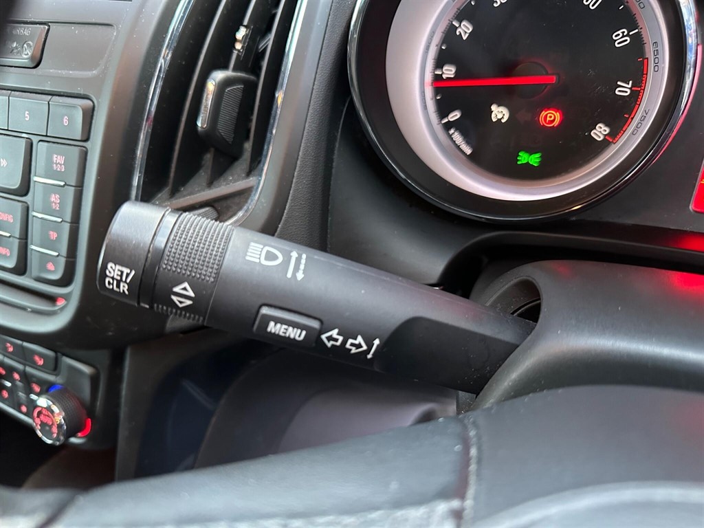 Used Vauxhall Zafira Tourer 2015 for sale - 76390305: Photo 33