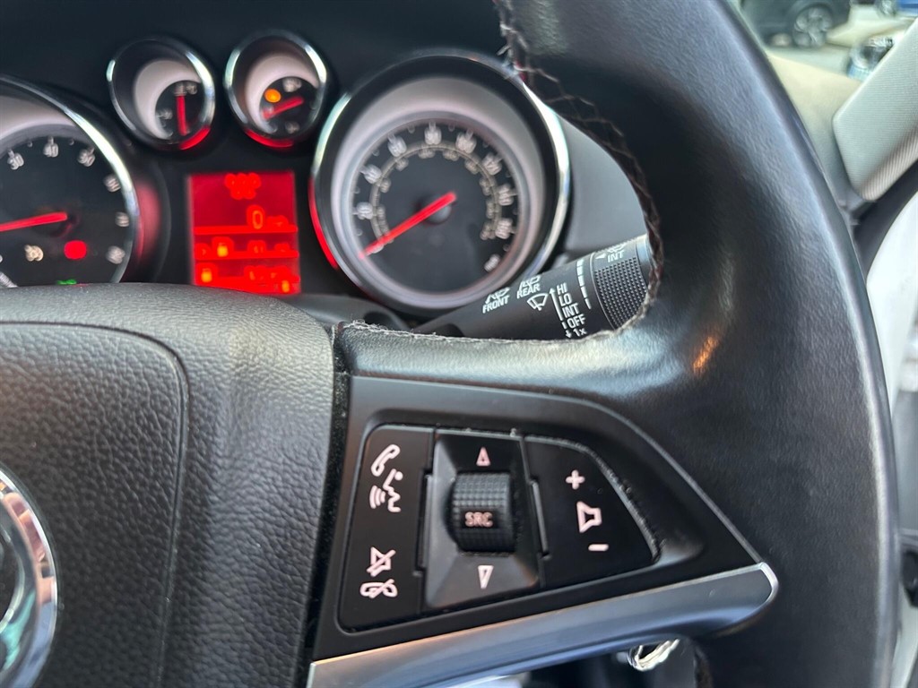 Used Vauxhall Zafira Tourer 2015 for sale - 76390305: Photo 36