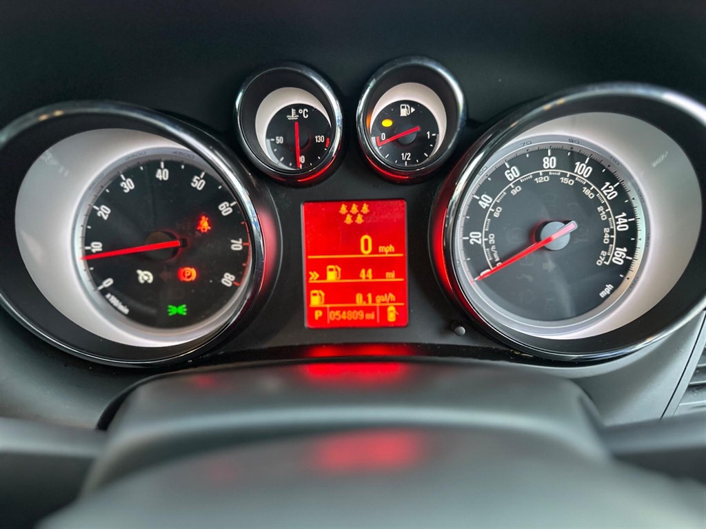 Used Vauxhall Zafira Tourer 2015 for sale - 76390305: Photo 39