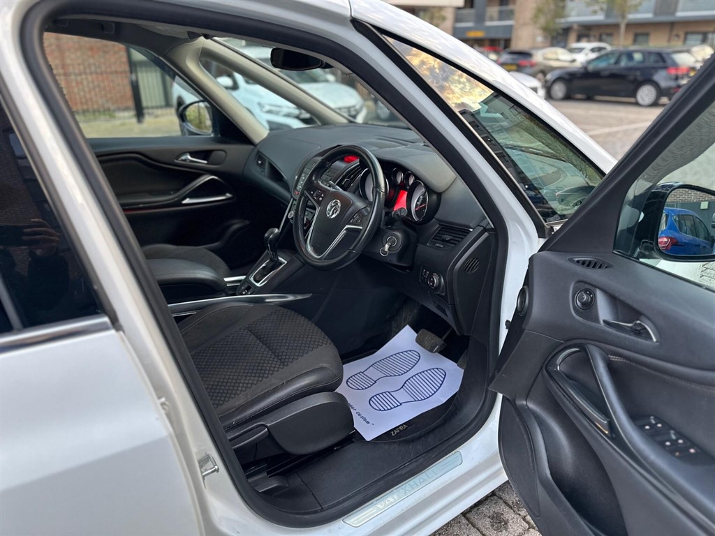 Used Vauxhall Zafira Tourer 2015 for sale - 76390305: Photo 41