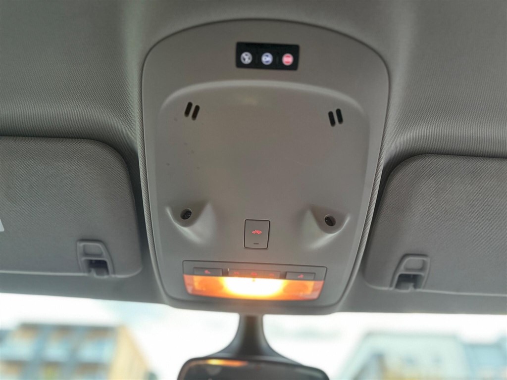 Used Vauxhall Zafira Tourer 2015 for sale - 76390305: Photo 53