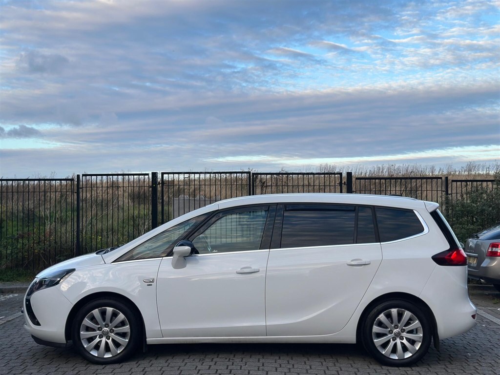 Used Vauxhall Zafira Tourer 2015 for sale - 76390305: Photo 6