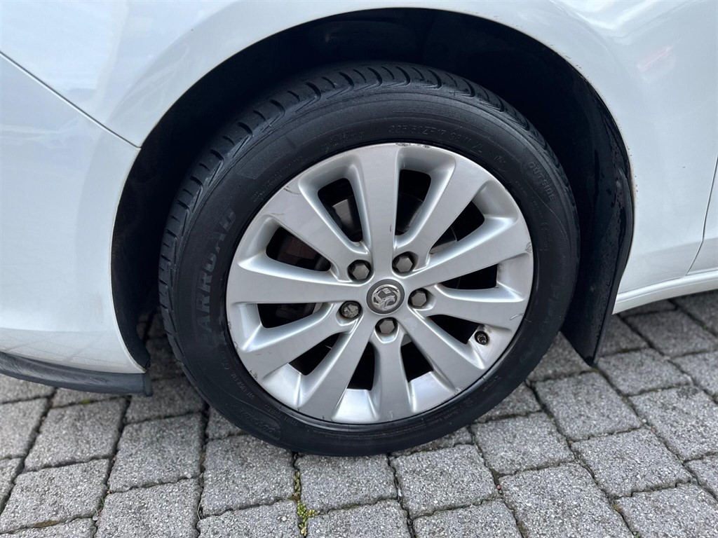 Used Vauxhall Zafira Tourer 2015 for sale - 76390305: Photo 68