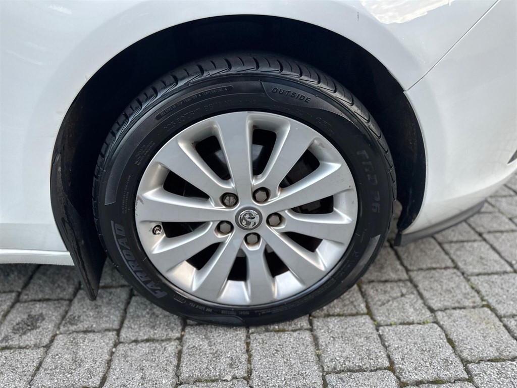 Used Vauxhall Zafira Tourer 2015 for sale - 76390305: Photo 69