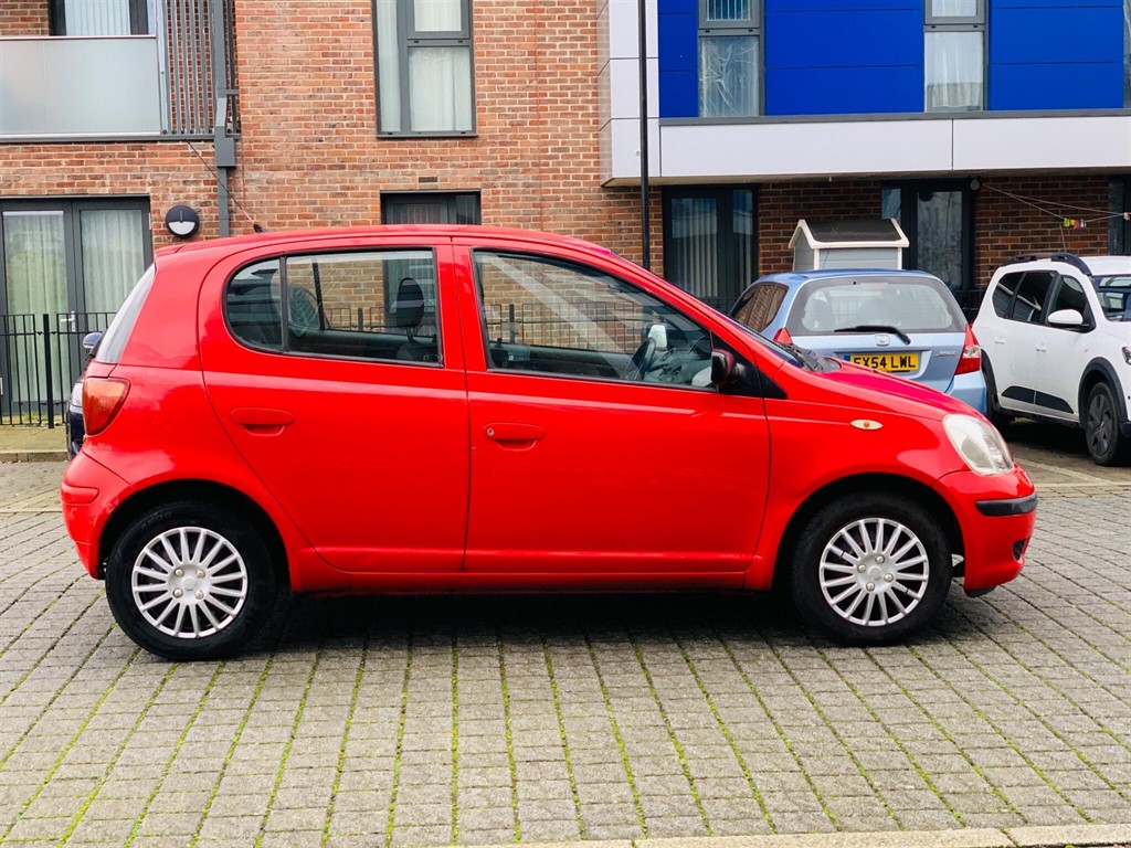 Used Toyota Yaris 2004 for sale - 77281355: Photo 11