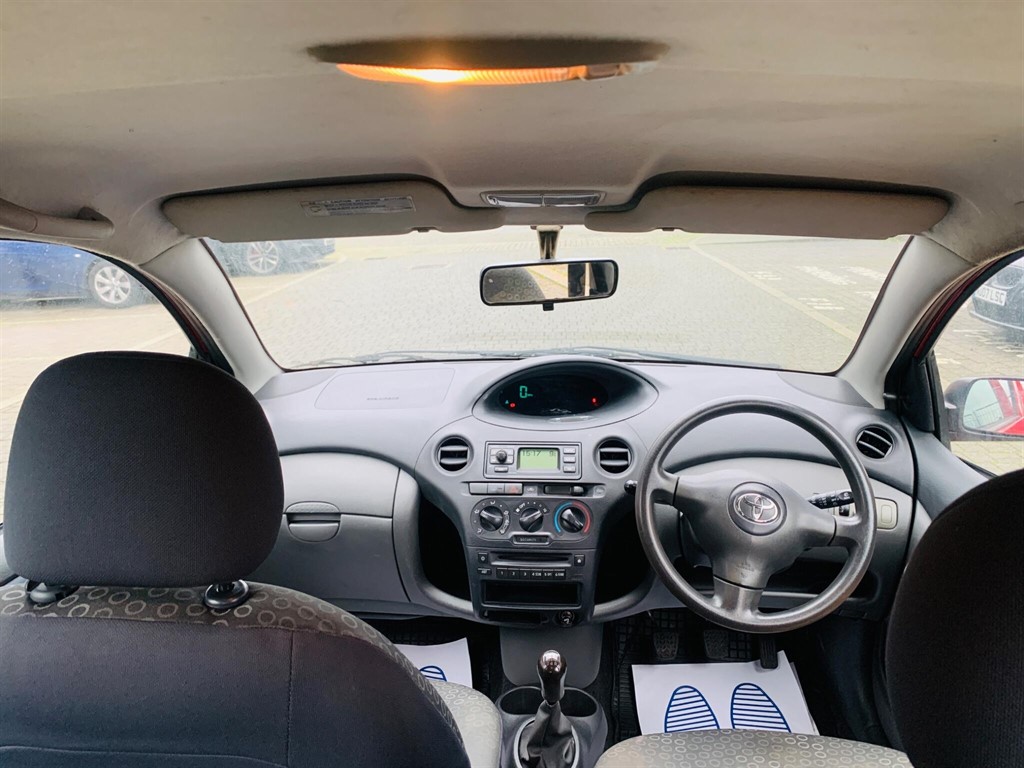 Used Toyota Yaris 2004 for sale - 77281355: Photo 15