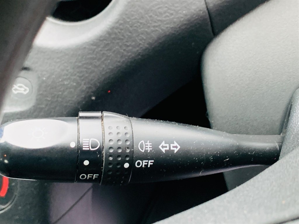 Used Toyota Yaris 2004 for sale - 77281355: Photo 24