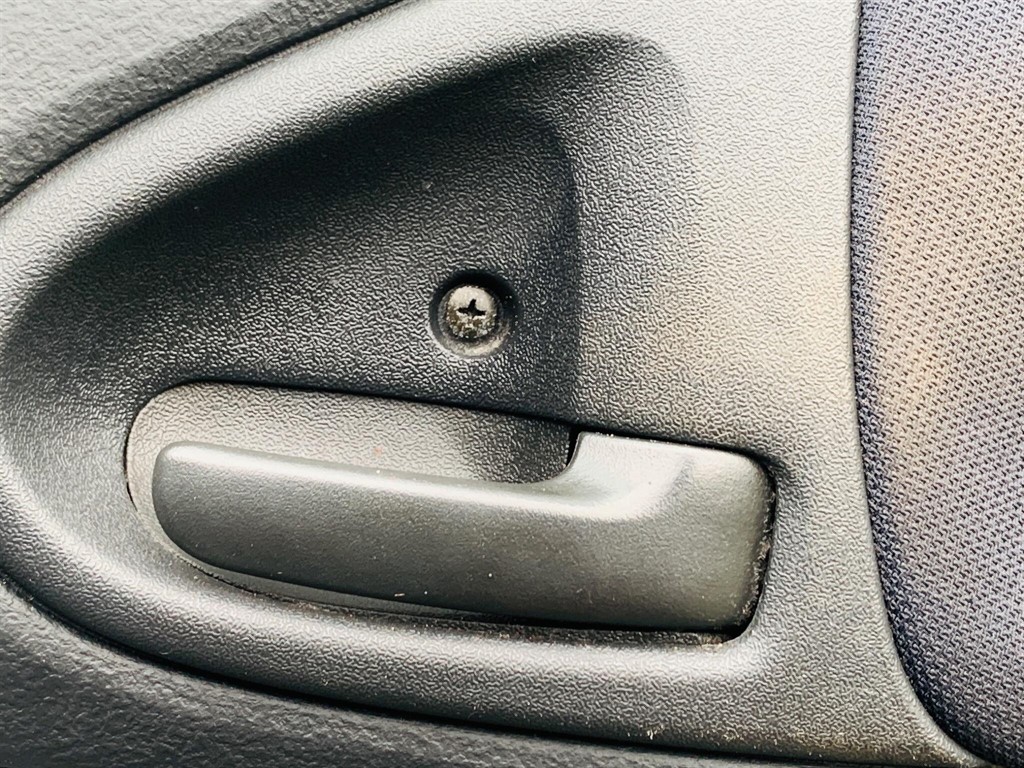 Used Toyota Yaris 2004 for sale - 77281355: Photo 25