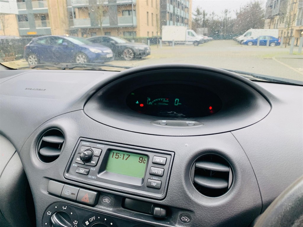 Used Toyota Yaris 2004 for sale - 77281355: Photo 37