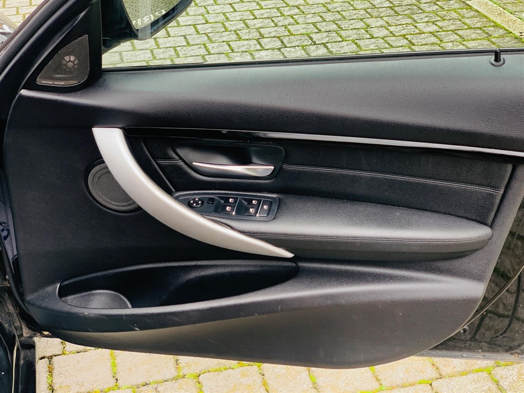 Used BMW 3 Series 2016 for sale - 77746335: Photo 44