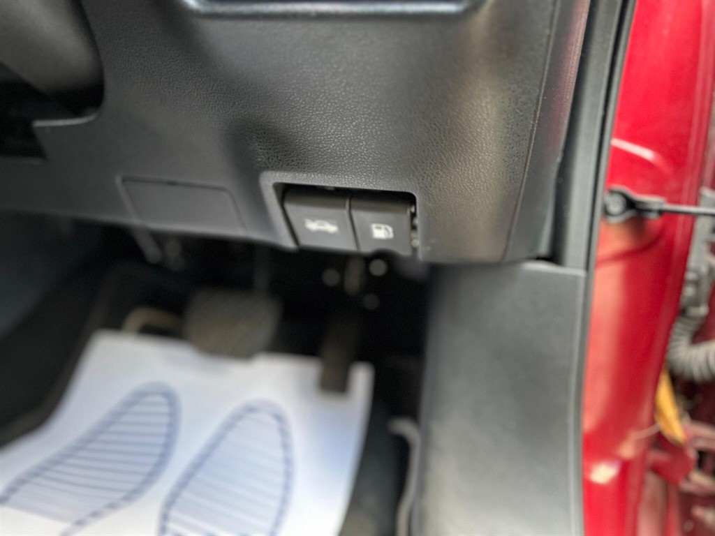 Used Nissan Juke 2015 for sale - 76628490: Photo 37