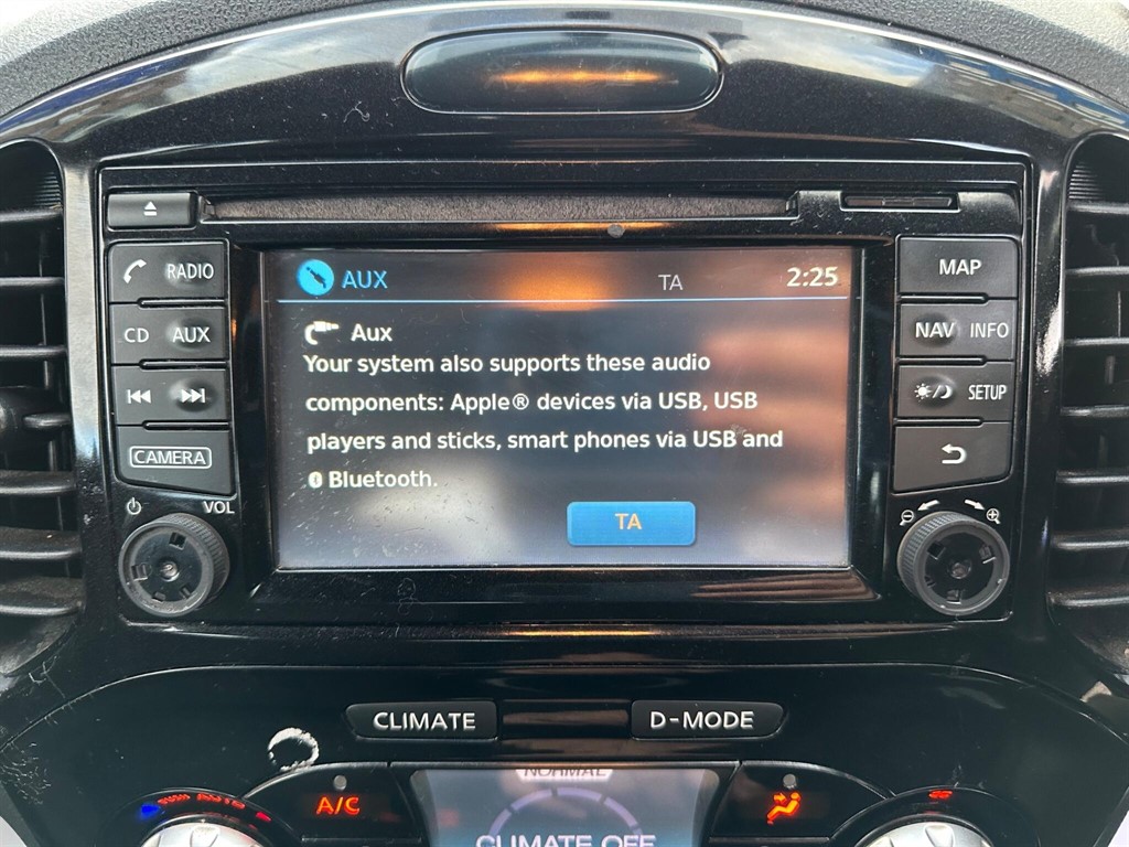 Used Nissan Juke 2015 for sale - 76628490: Photo 53