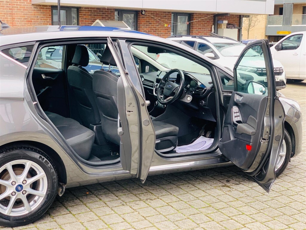 Used Ford Fiesta 2017 for sale - 77686075: Photo 12