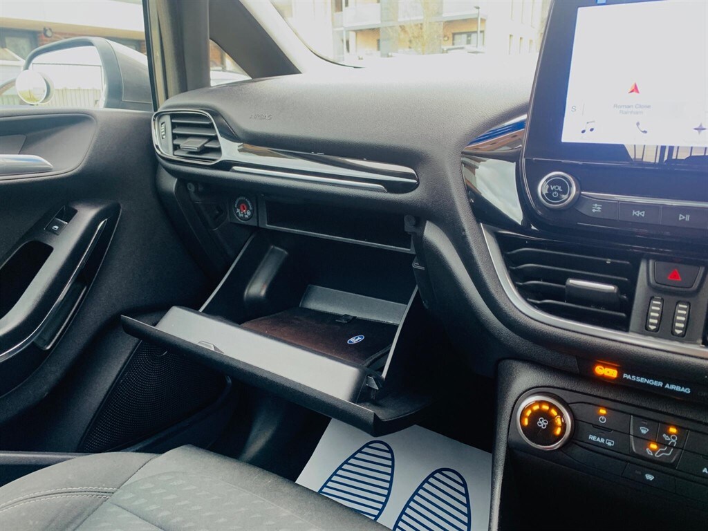 Used Ford Fiesta 2017 for sale - 77686075: Photo 17