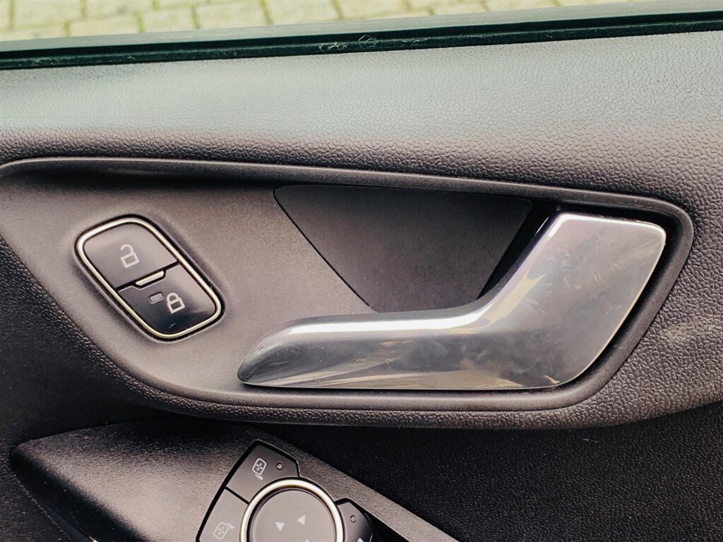 Used Ford Fiesta 2017 for sale - 77686075: Photo 21