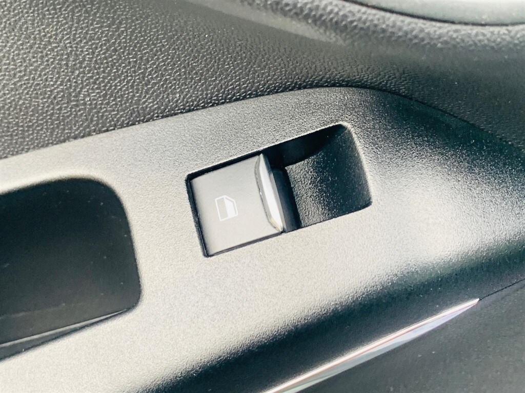 Used Ford Fiesta 2017 for sale - 77686075: Photo 25