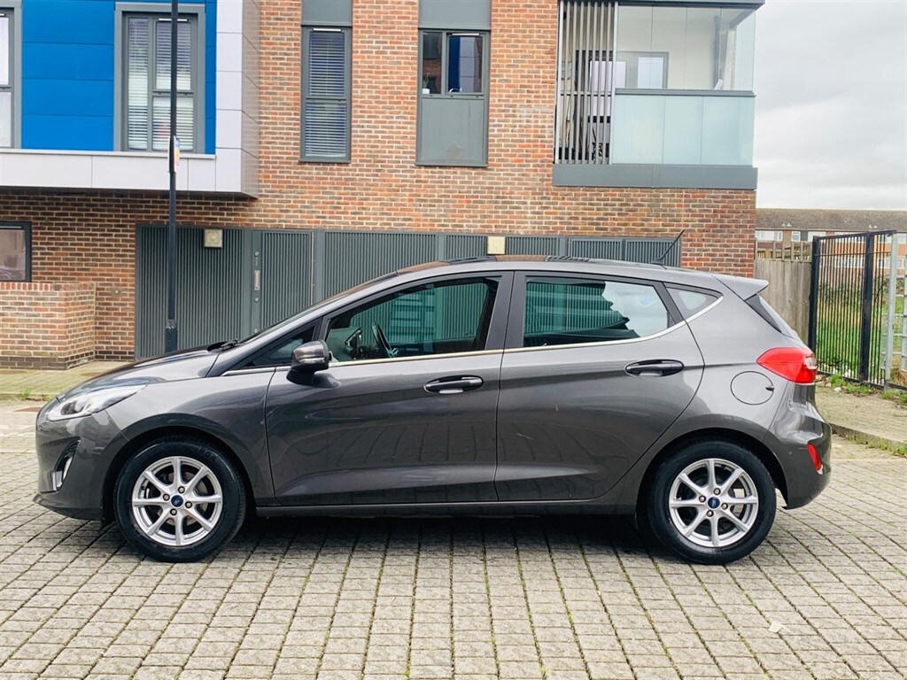 Used Ford Fiesta 2017 for sale - 77686075: Photo 8