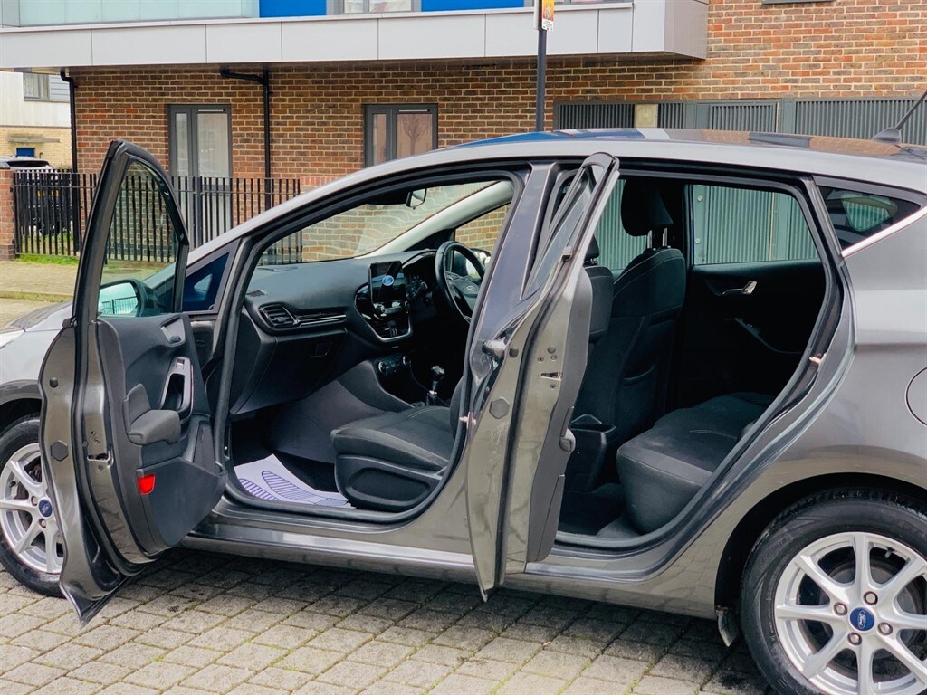 Used Ford Fiesta 2017 for sale - 77686075: Photo 9