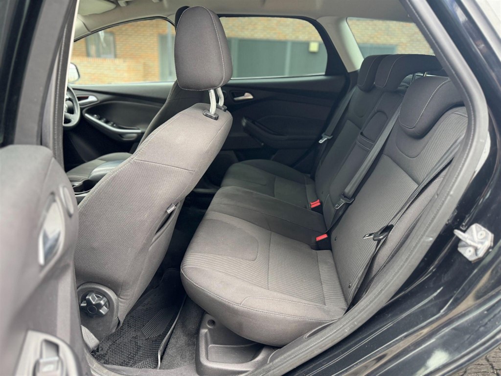 Used Ford Focus 2012 for sale - 76664648: Photo 15