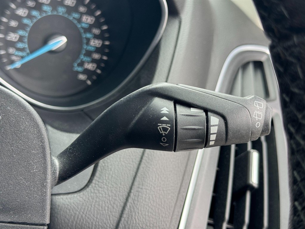 Used Ford Focus 2012 for sale - 76664648: Photo 30