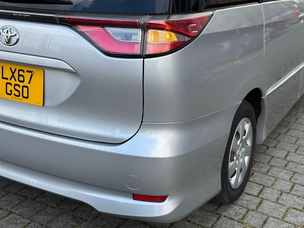 Used Toyota Estima 2017 for sale - 75571323: Photo 12