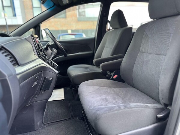 Used Toyota Estima 2017 for sale - 75571323: Photo 17
