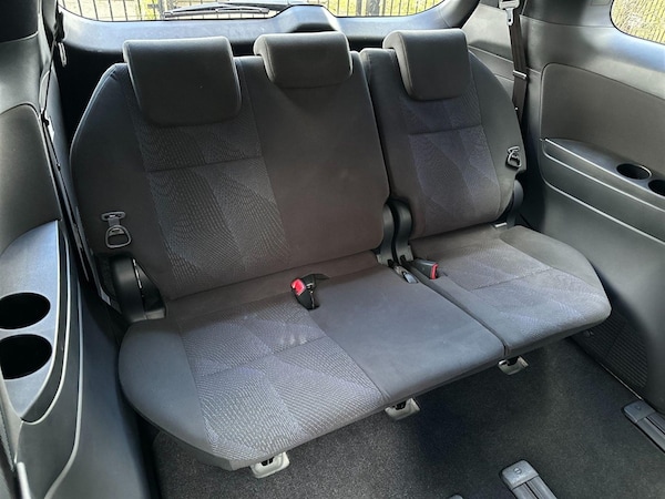 Used Toyota Estima 2017 for sale - 75571323: Photo 21