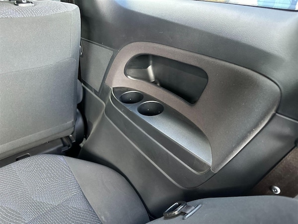 Used Toyota Estima 2017 for sale - 75571323: Photo 37