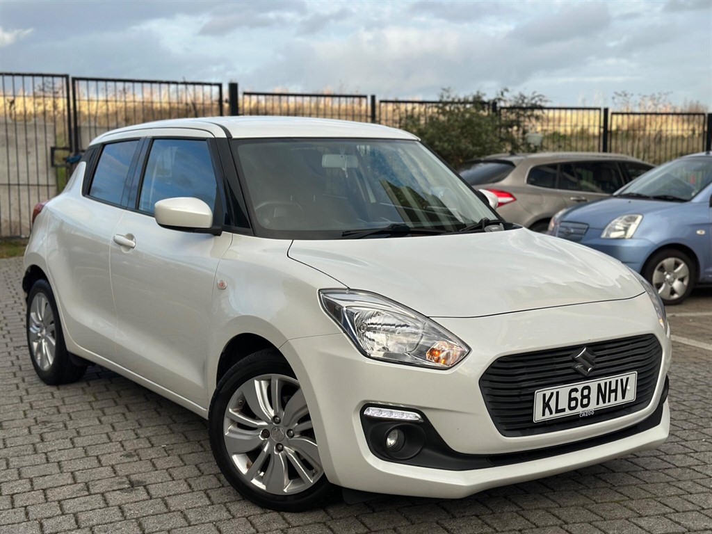 Used Suzuki Swift 2019 for sale - 76404947: Photo 1