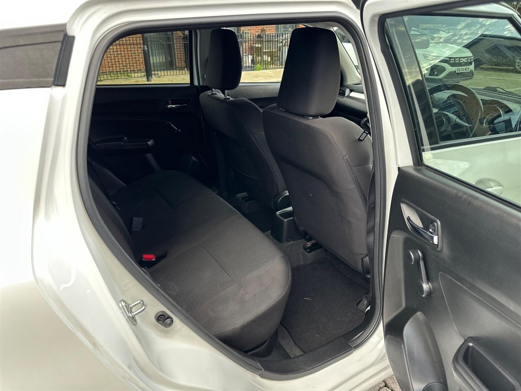 Used Suzuki Swift 2019 for sale - 76404947: Photo 36