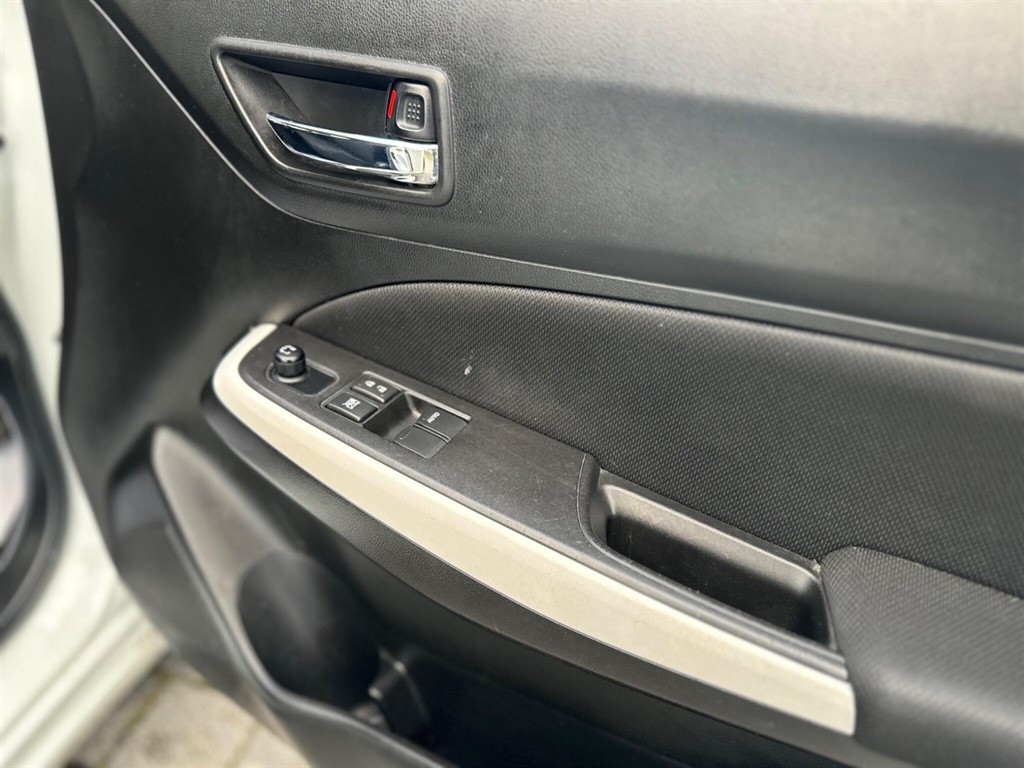 Used Suzuki Swift 2019 for sale - 76404947: Photo 50