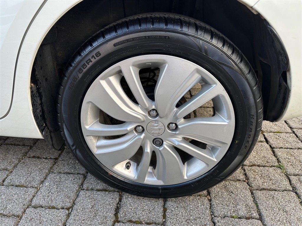 Used Suzuki Swift 2019 for sale - 76404947: Photo 54