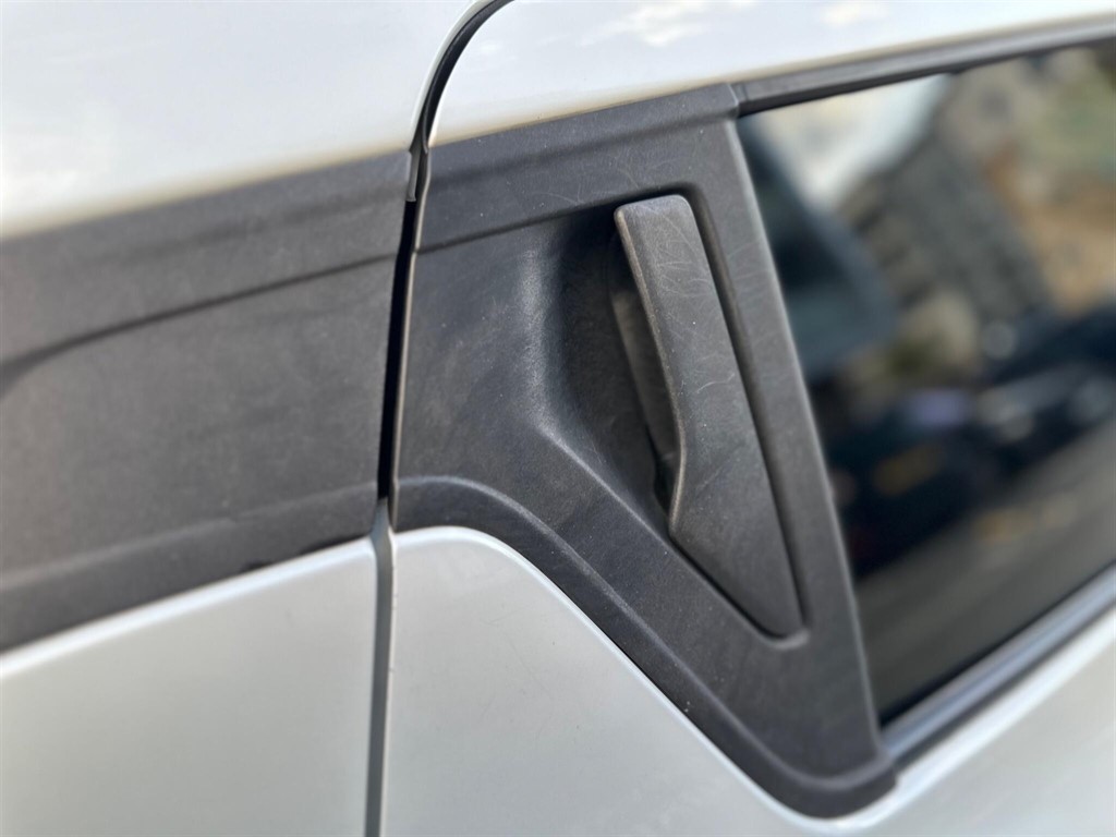 Used Suzuki Swift 2019 for sale - 76404947: Photo 81