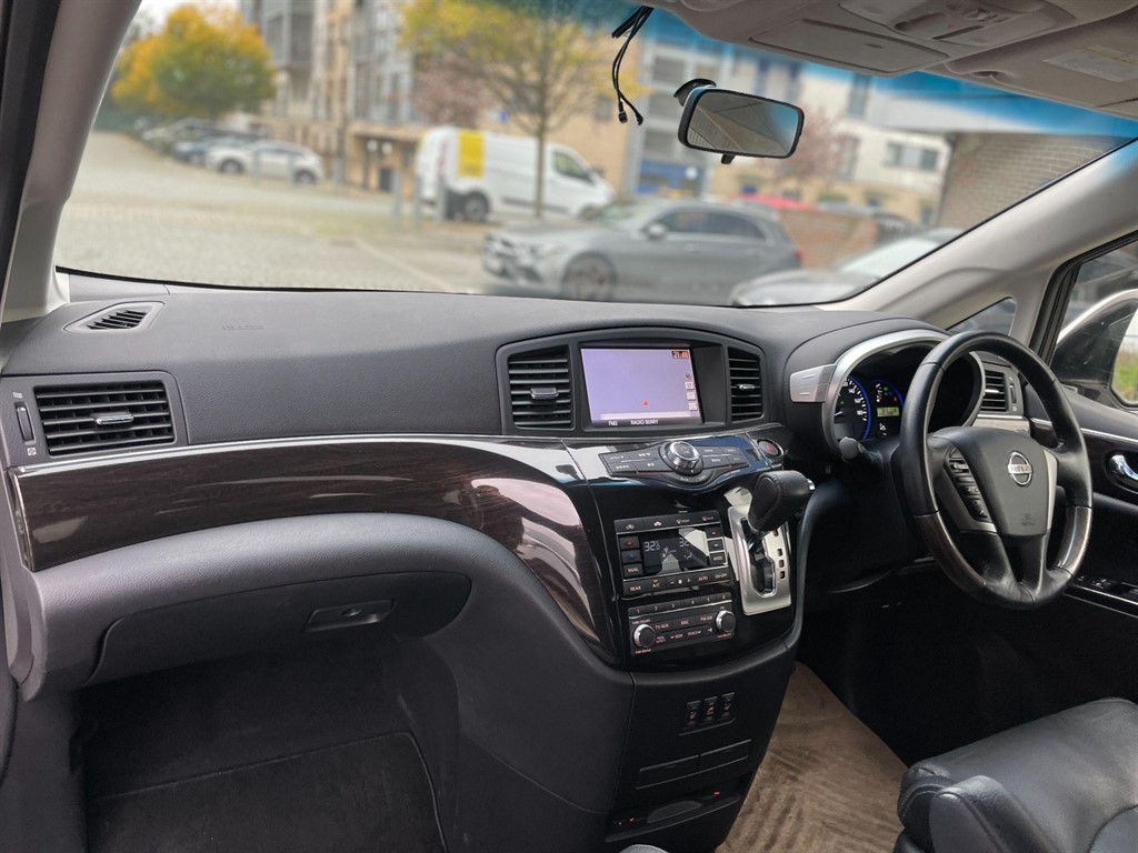 Used Nissan Elgrand 2013 for sale - 76311433: Photo 10