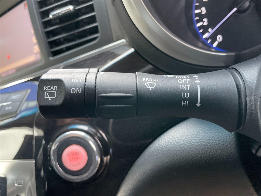 Used Nissan Elgrand 2013 for sale - 76311433: Photo 19