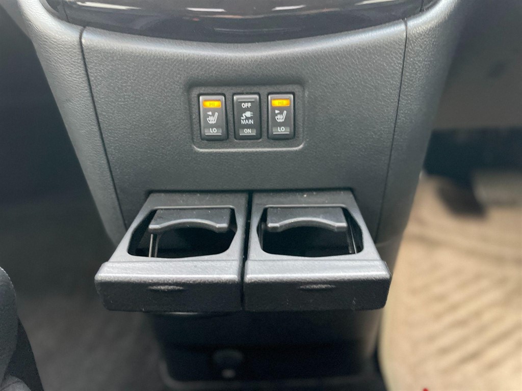 Used Nissan Elgrand 2013 for sale - 76311433: Photo 40