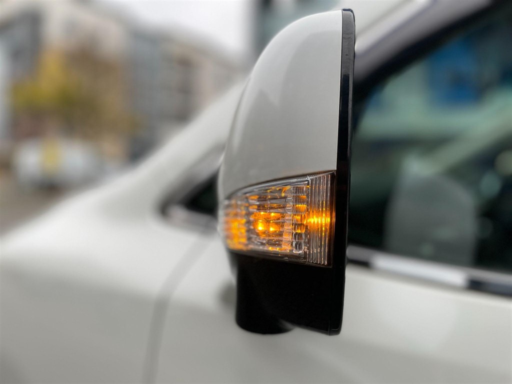 Used Nissan Elgrand 2013 for sale - 76311433: Photo 42