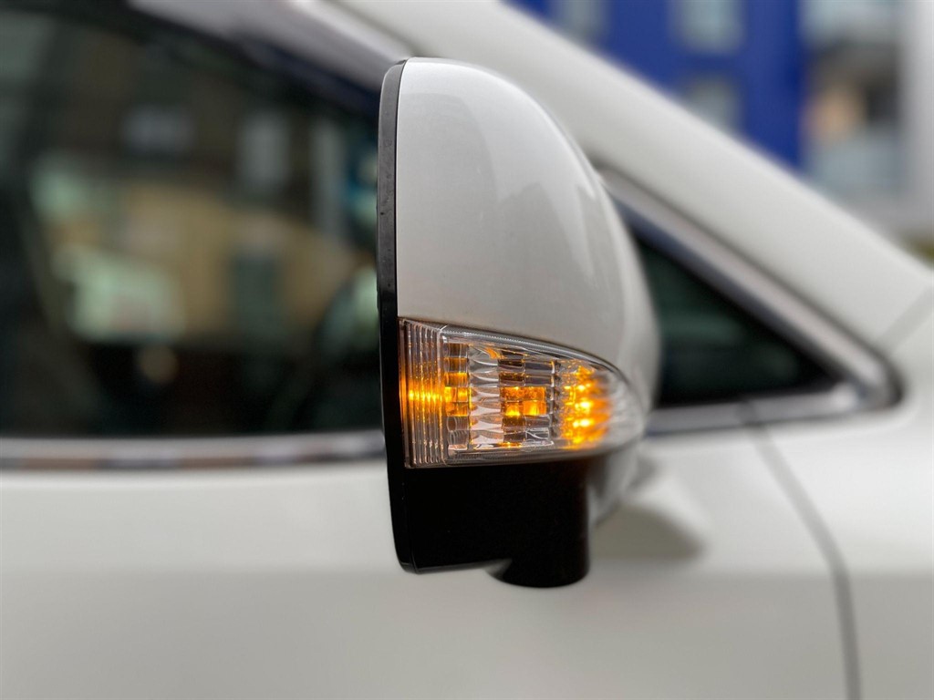 Used Nissan Elgrand 2013 for sale - 76311433: Photo 43