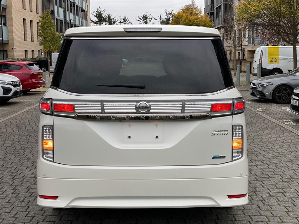 Used Nissan Elgrand 2013 for sale - 76311433: Photo 8