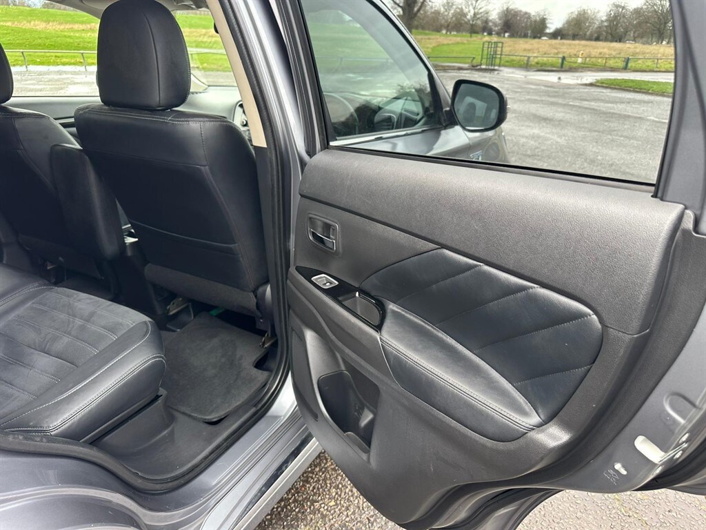 Used Mitsubishi Outlander 2016 for sale - 77706491: Photo 26