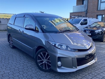 Used Toyota Estima 2015 for sale - 79095171: Photo