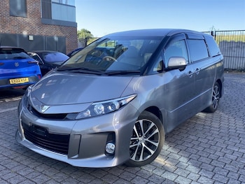 Used Toyota Estima 2015 for sale - 79095171: Photo