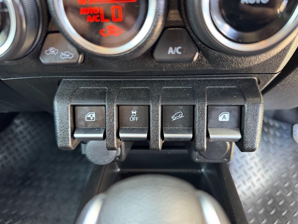 Used Suzuki Jimny 2024 for sale - 76079519: Photo 12